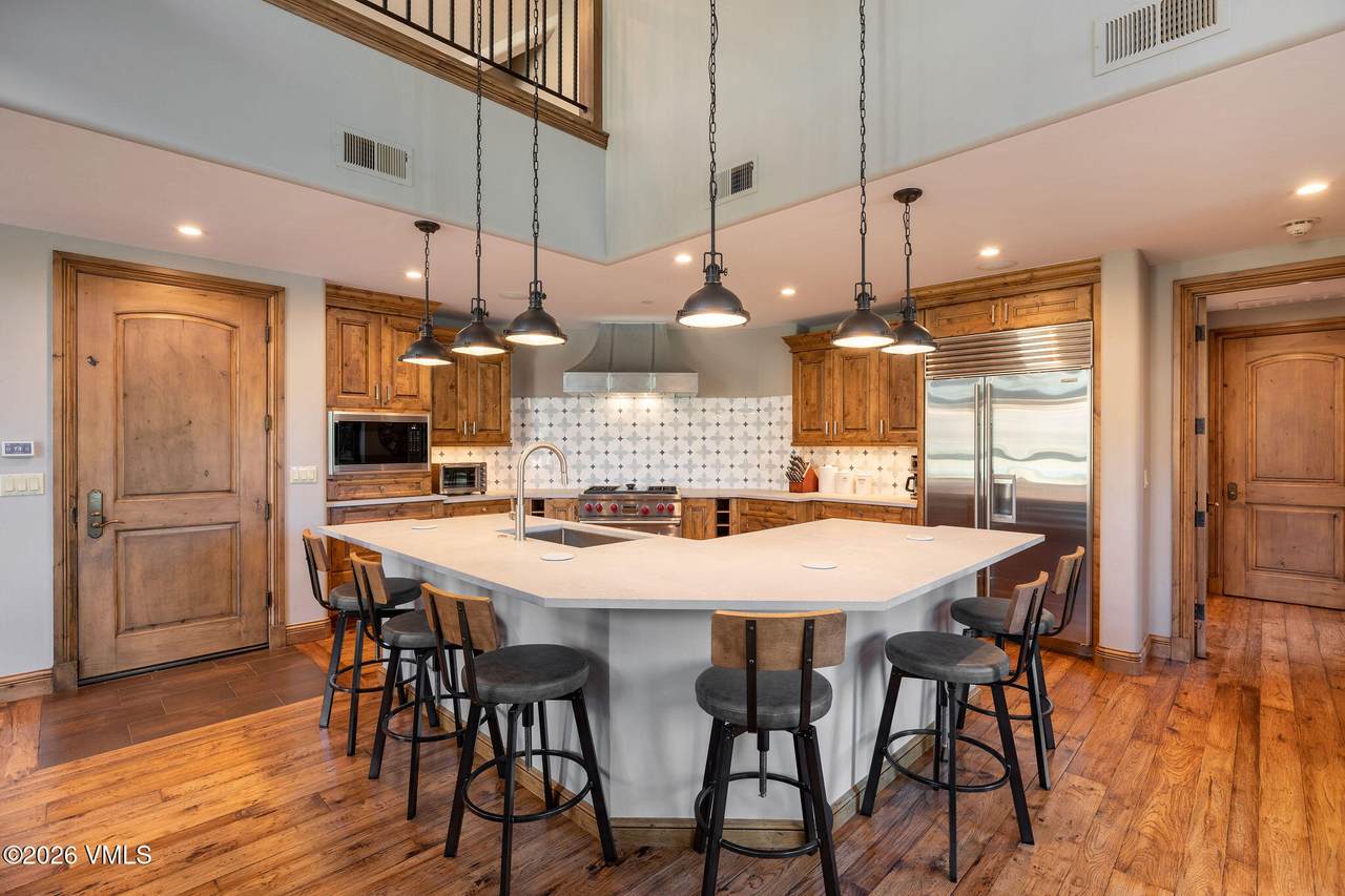 540 Beaver Creek Boulevard - Photo 1