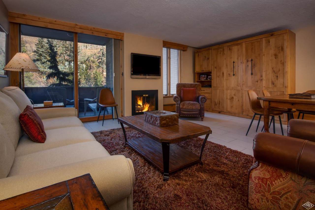 292 Meadow Drive - Photo 1