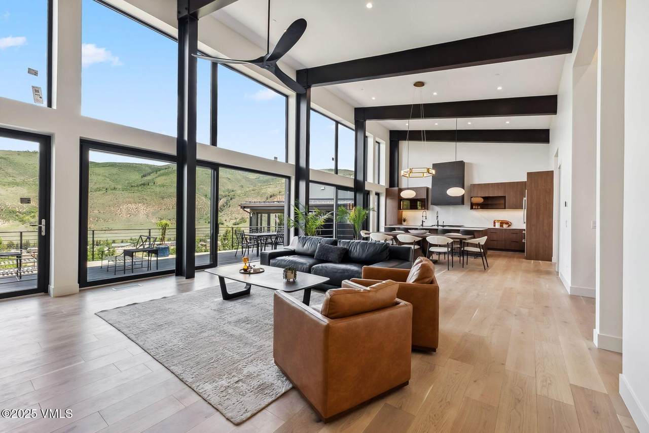 824 Eagle Drive Circle - Photo 1