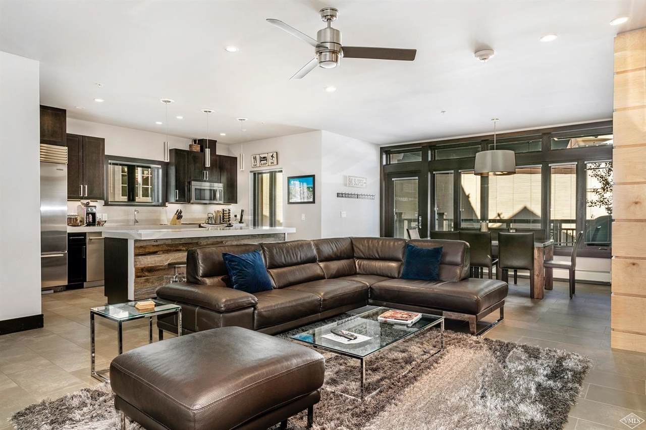 660 Lionshead Place - Photo 1
