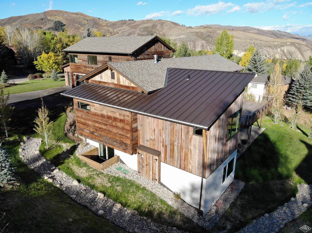 118 Spring Creek Court - Photo 1