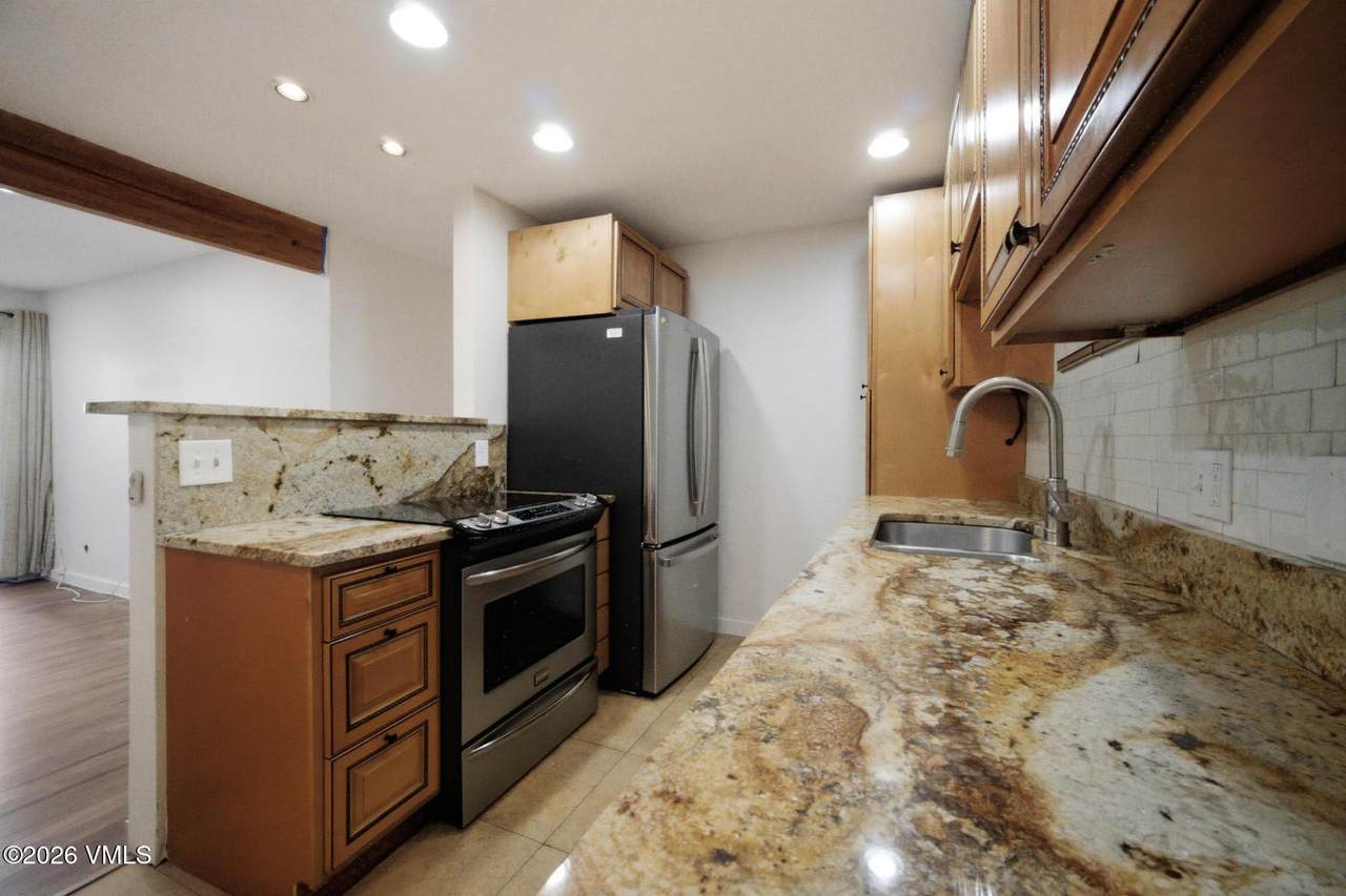 1061 Beaver Creek Boulevard - Photo 1