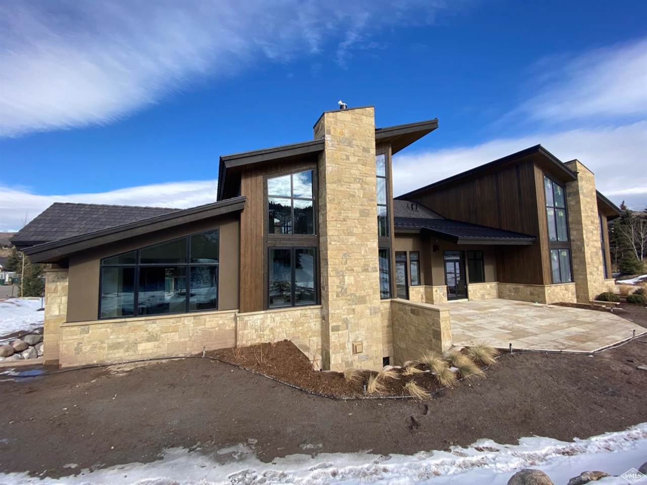 38 Riverbend Drive - Photo 1
