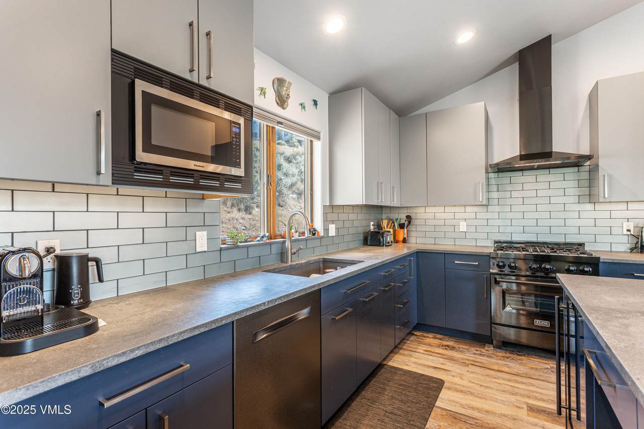 170 Charolais Circle - Photo 1