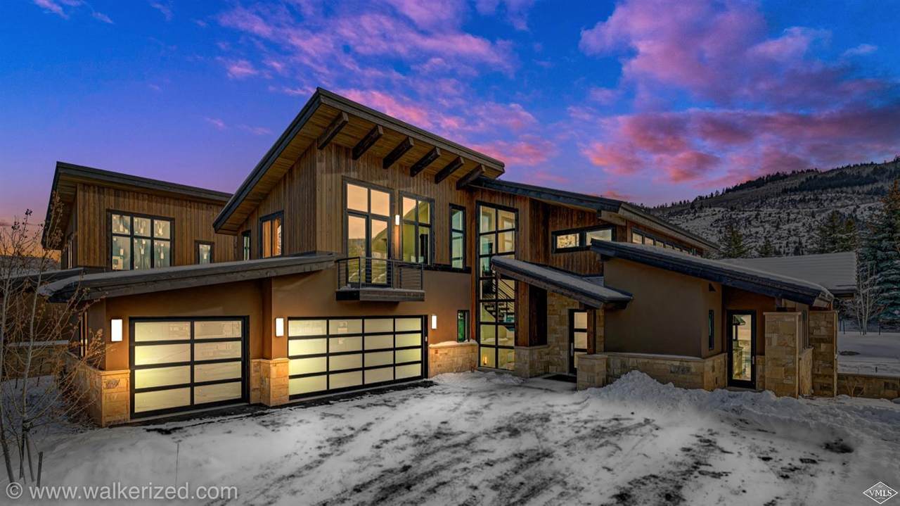 40 Riverbend Drive - Photo 1