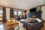 320 Hummingbird Drive - Photo 2