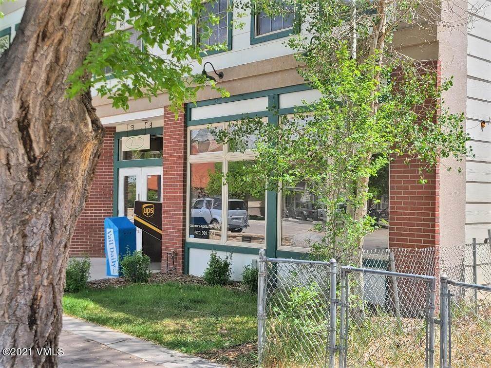 404 Broadway Street - Photo 1