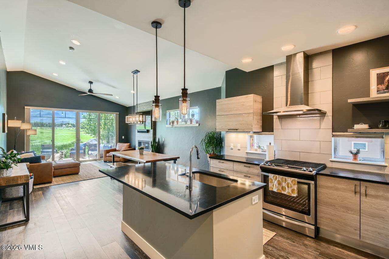 82 Lynx Circle - Photo 1