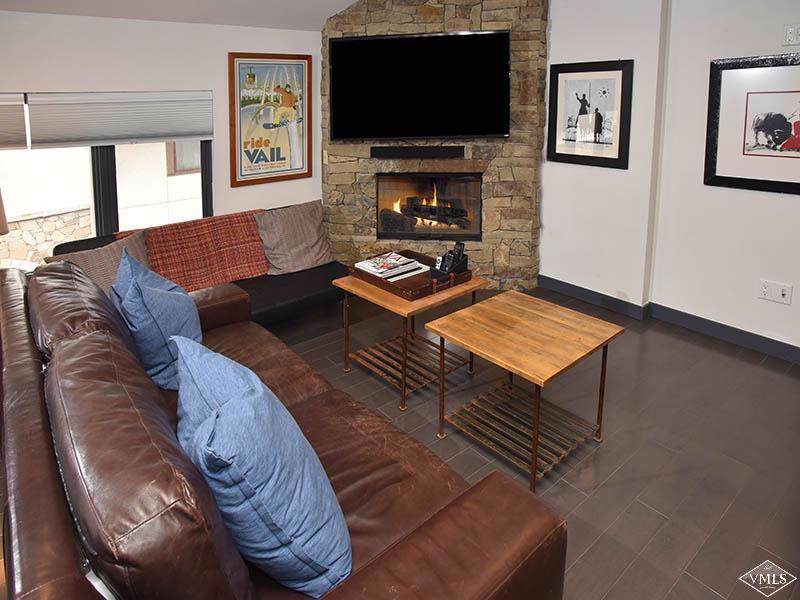 100 Meadow Drive - Photo 1