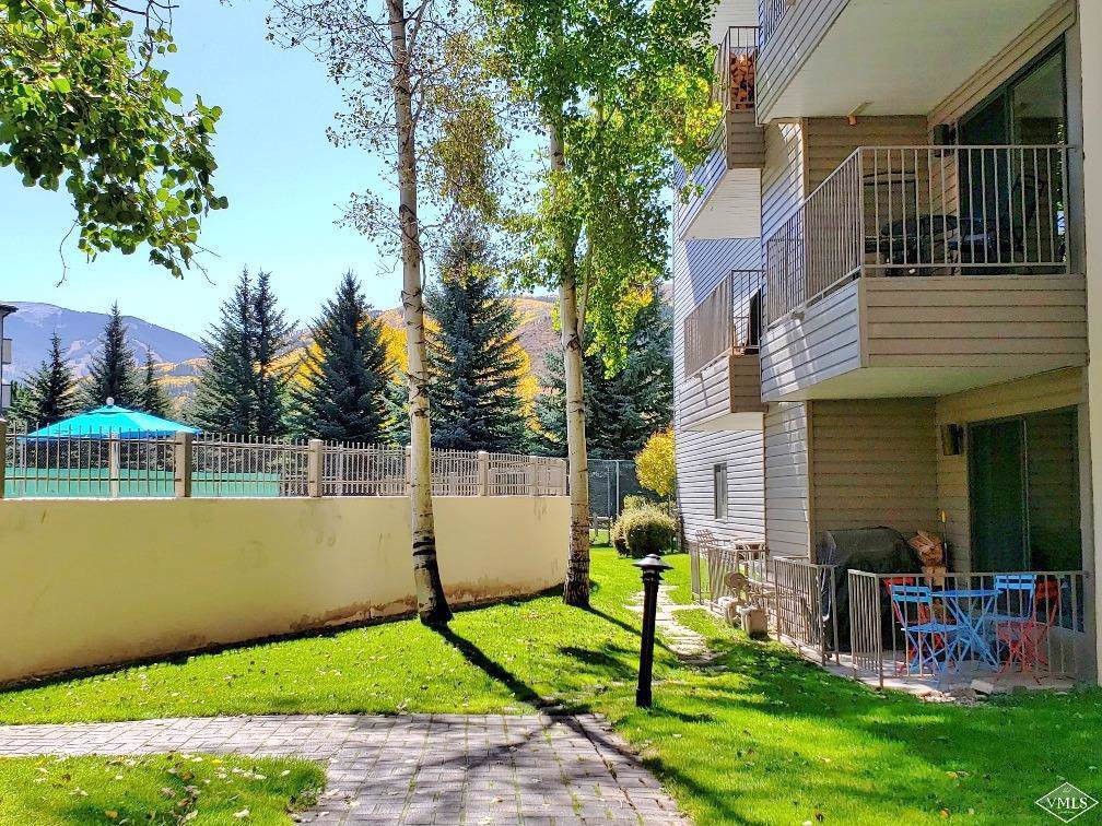 288 Beaver Creek Boulevard - Photo 1