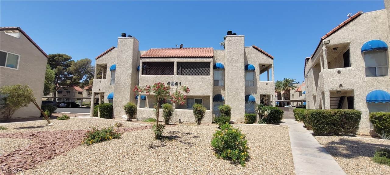 4941 Newport Cove Drive - Photo 1