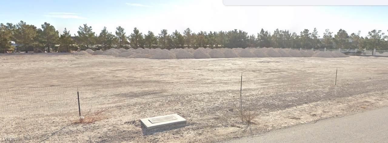  Maggie Avenue - Photo 1