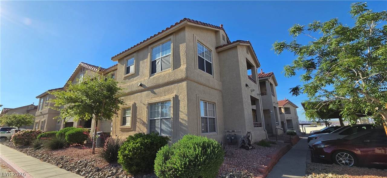 520 Arrowhead Trail - Photo 1
