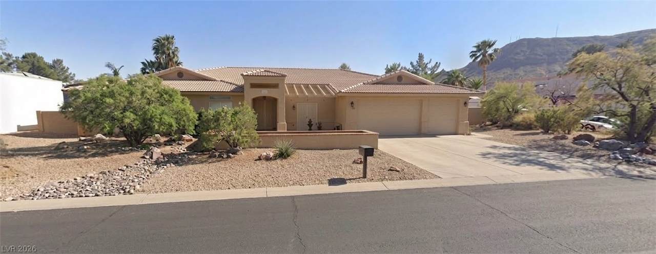 211 Highland Drive - Photo 1