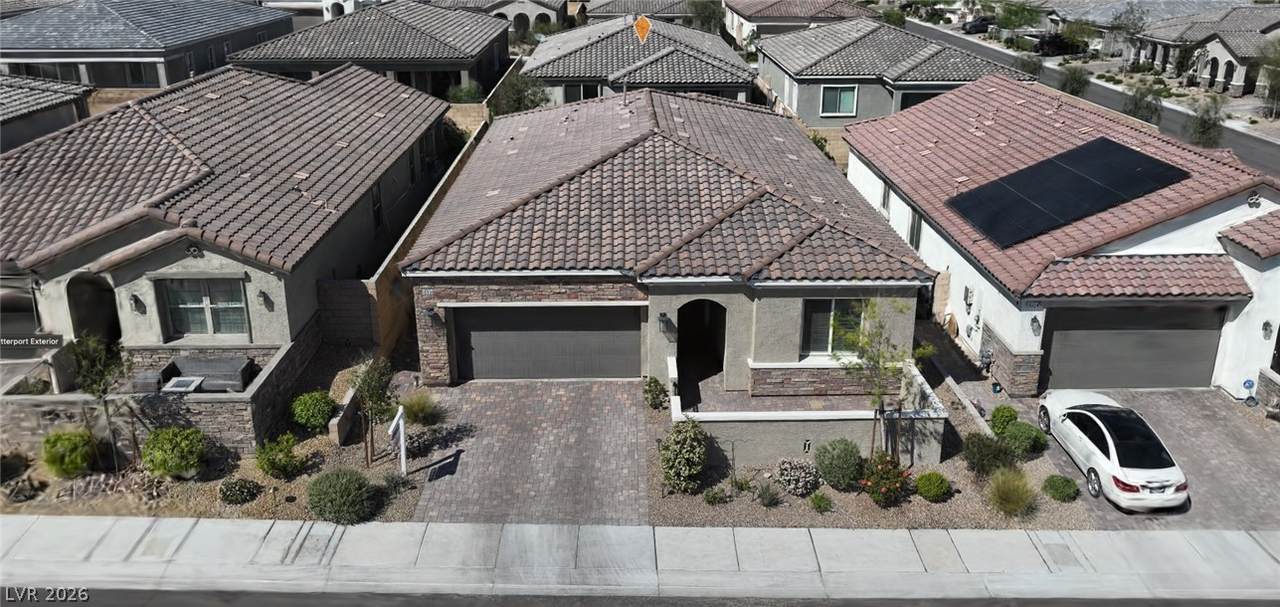 10930 Tracy Stevens Avenue - Photo 1