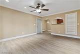 2451 Rainbow Boulevard - Photo 7