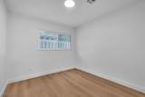 704 Kings Avenue - Photo 17