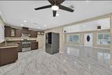905 Vaughn Street - Photo 5