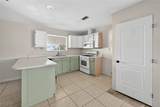 713 Strawberry Place - Photo 7