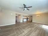 2101 Dandelion Street - Photo 3
