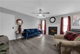 5054 Spencer Street - Photo 4