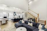 2233 Boutique Avenue - Photo 4