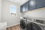 10415 Bagg Avenue - Photo 32