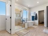 308 Cantiga Avenue - Photo 32