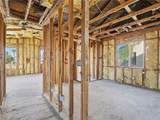 709 Claxton Avenue - Photo 15