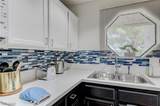 5040 Rainbow Boulevard - Photo 44