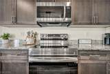 7018 Spicy Merlot Street - Photo 16