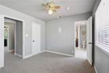 702 Greenbriar Townhouse Way - Photo 16