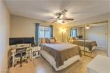 925 Rockview Drive - Photo 17