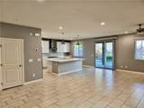 2926 Tremont Avenue - Photo 2