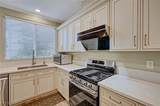 7223 Hollywood Park Avenue - Photo 16