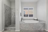 7072 Arabian Ridge Street - Photo 17