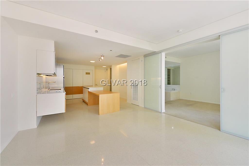3722 Las Vegas - Photo 1
