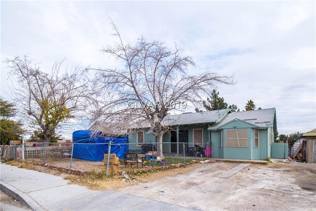 304 16TH - Photo 1
