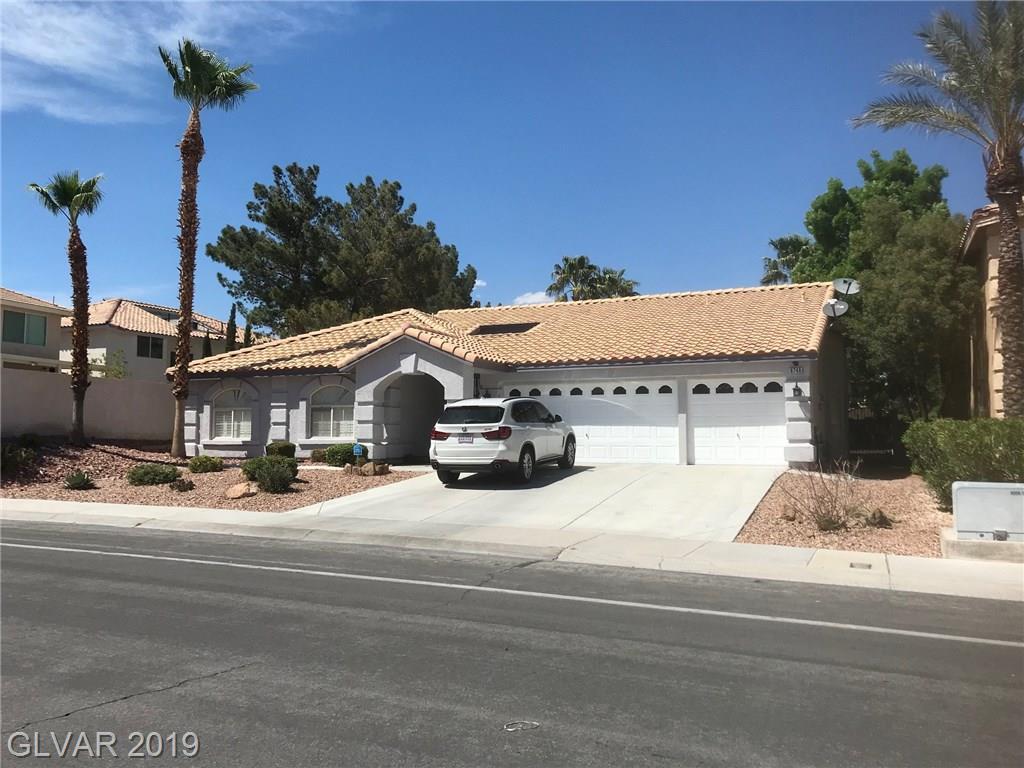 8748 Gilmore - Photo 1