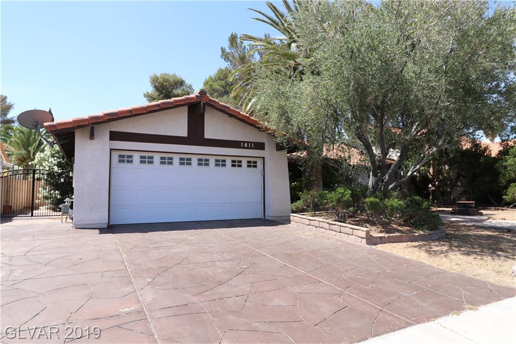 1811 Navarre - Photo 1