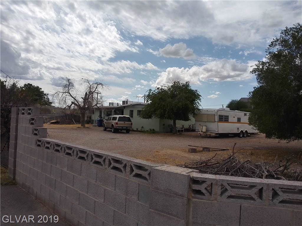 5935 Oakey - Photo 1