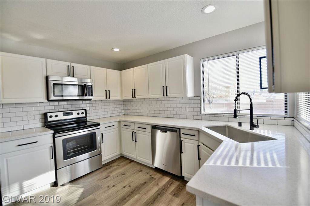 3390 Brookfield - Photo 1