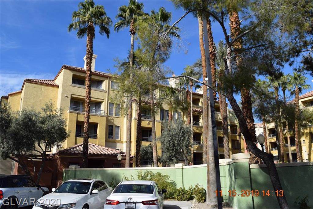 210 Flamingo - Photo 1