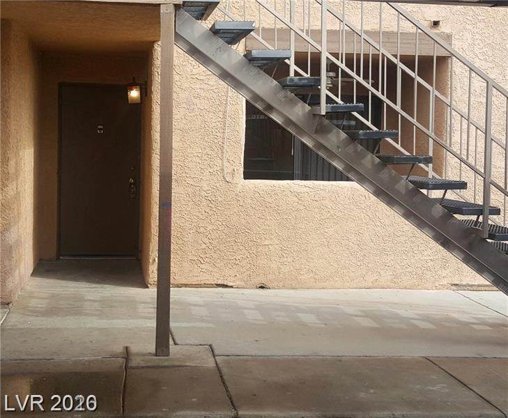 518 Elm - Photo 1