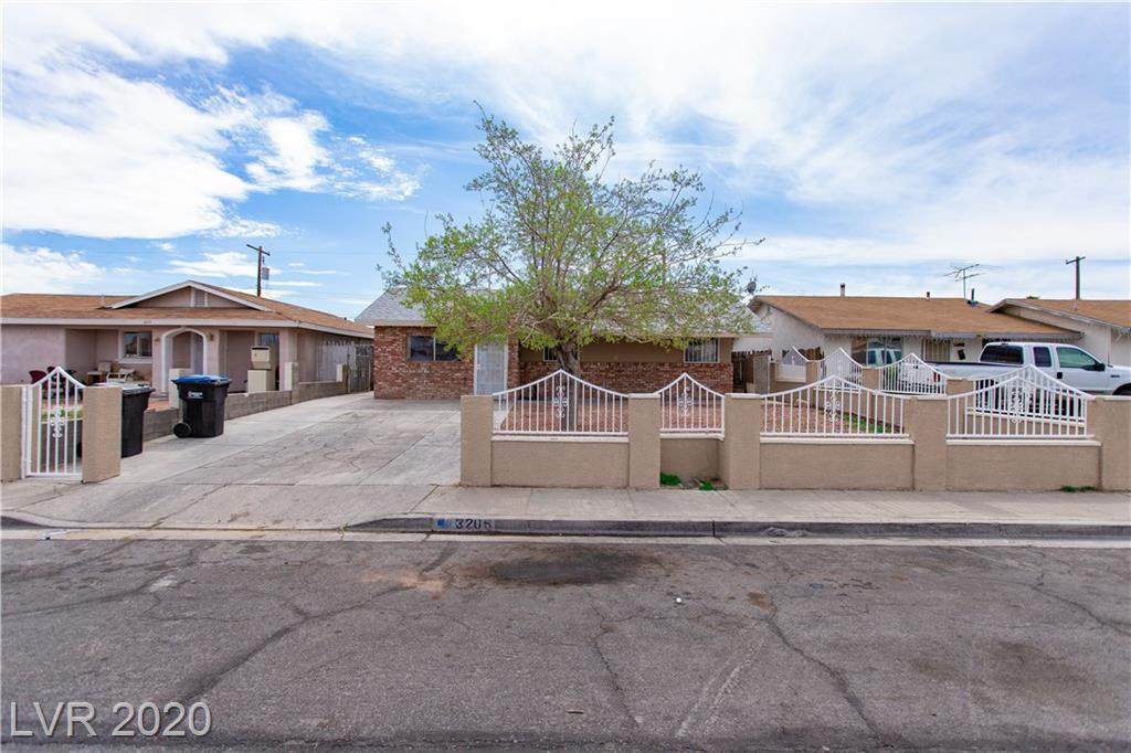 3205 Twining - Photo 1