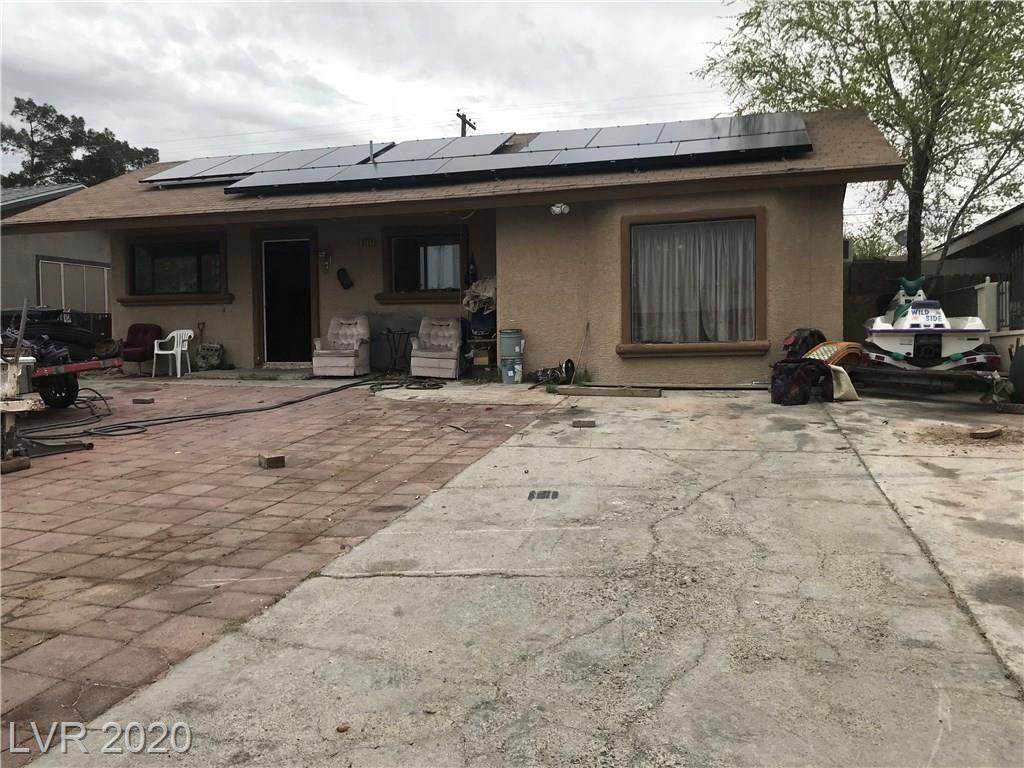 3112 Twining - Photo 1