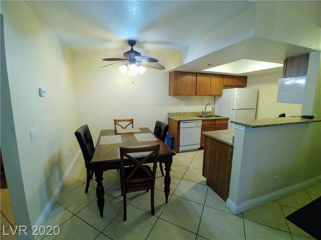 4200 Valley View - Photo 1