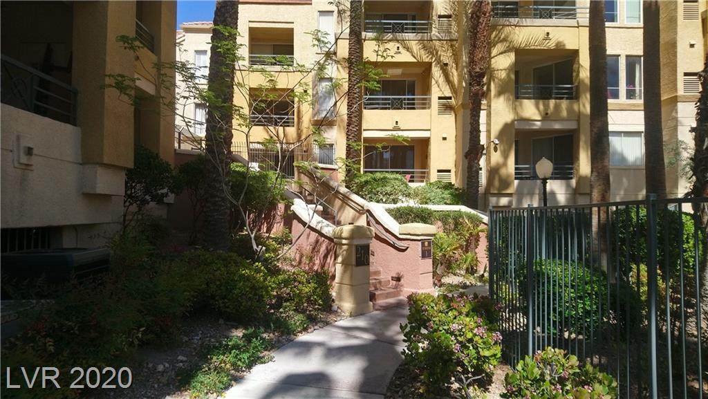 210 Flamingo - Photo 1