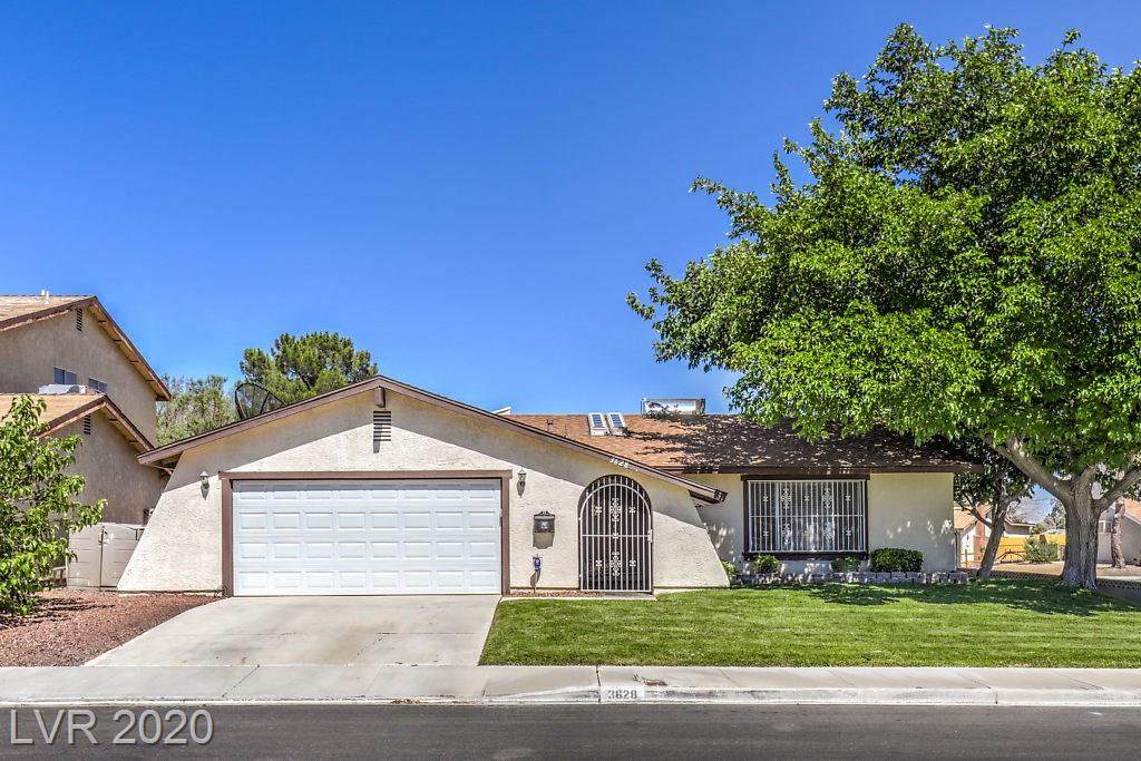 3628 Redwood - Photo 1