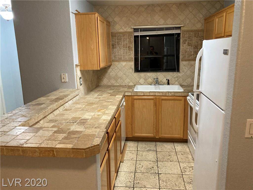 2987 Juniper Hills Boulevard - Photo 1
